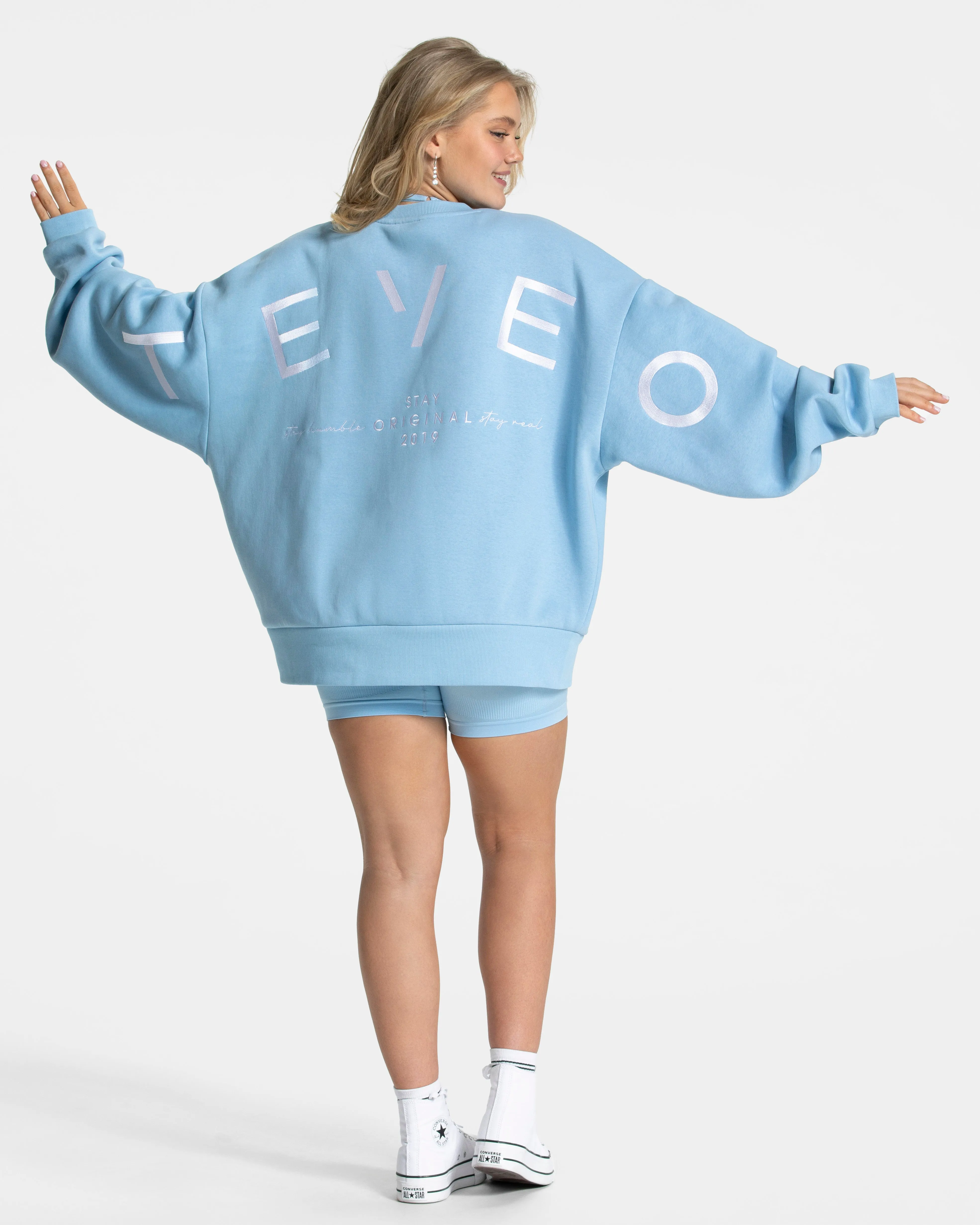 Signature Oversized Sweater "Ice Blue"