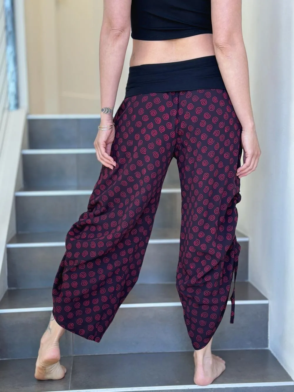 Spiral Print Ruched Pant