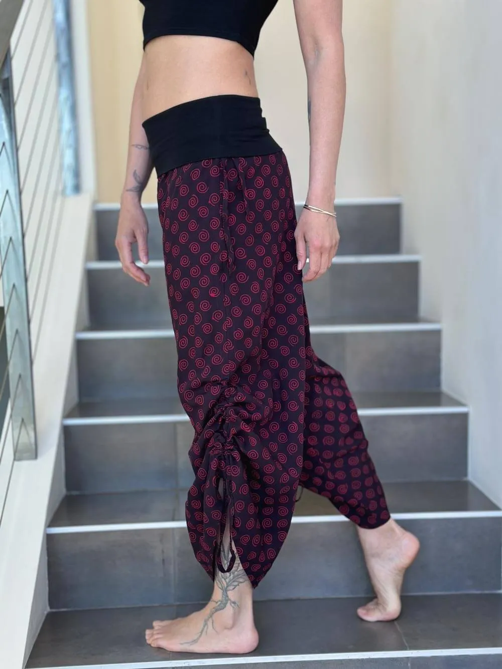 Spiral Print Ruched Pant