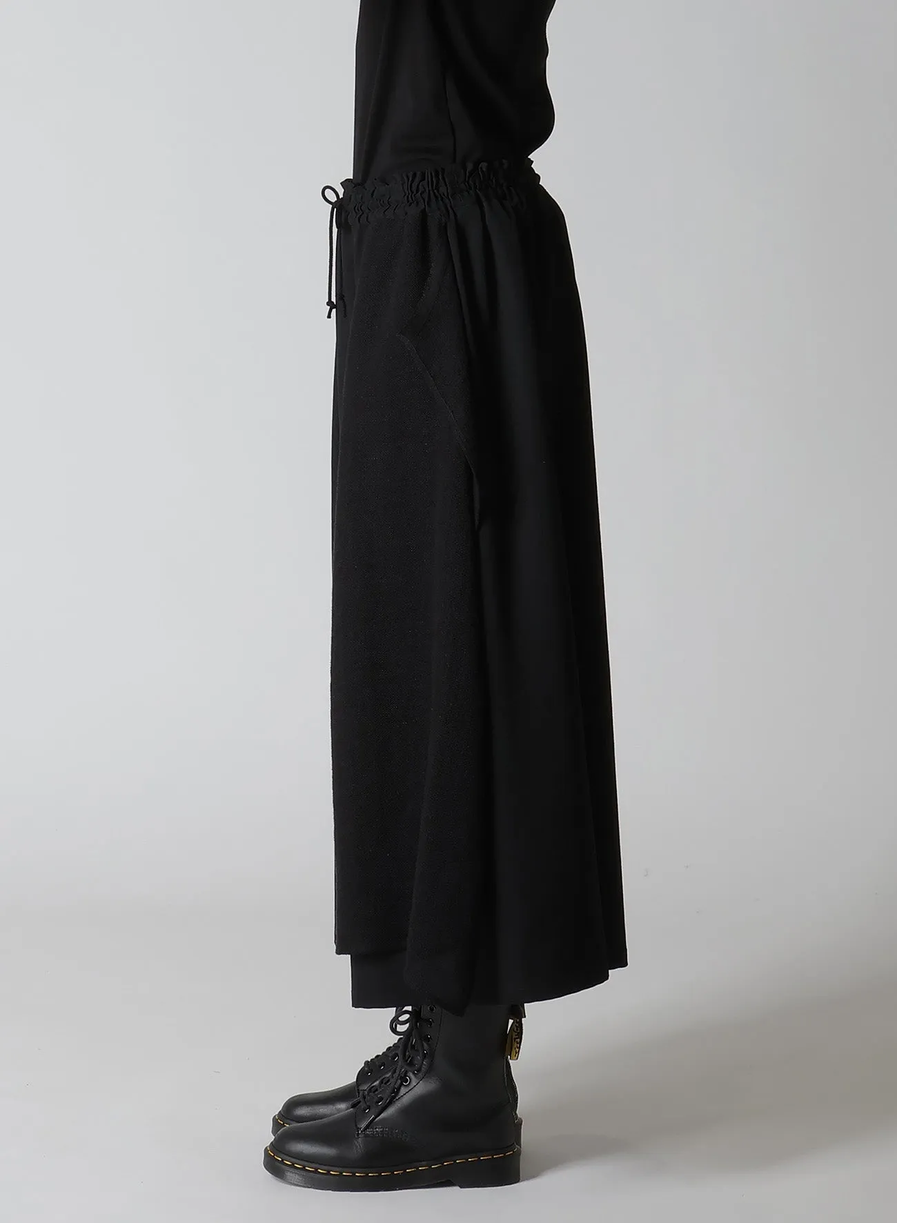 WOOL GABARDINE CLOTH GATHERED PANTS